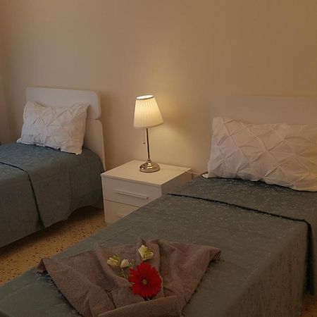 Residenze Benedetto Croce Hotel บารี ภายนอก รูปภาพ