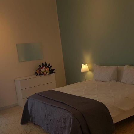 Residenze Benedetto Croce Hotel บารี ภายนอก รูปภาพ